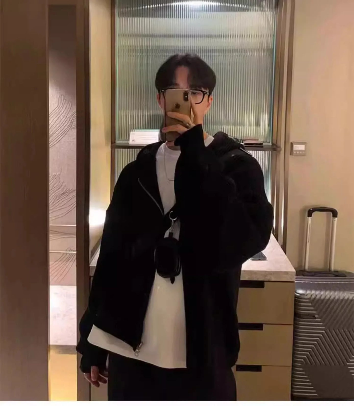 Men’s Loose Knit Sweater