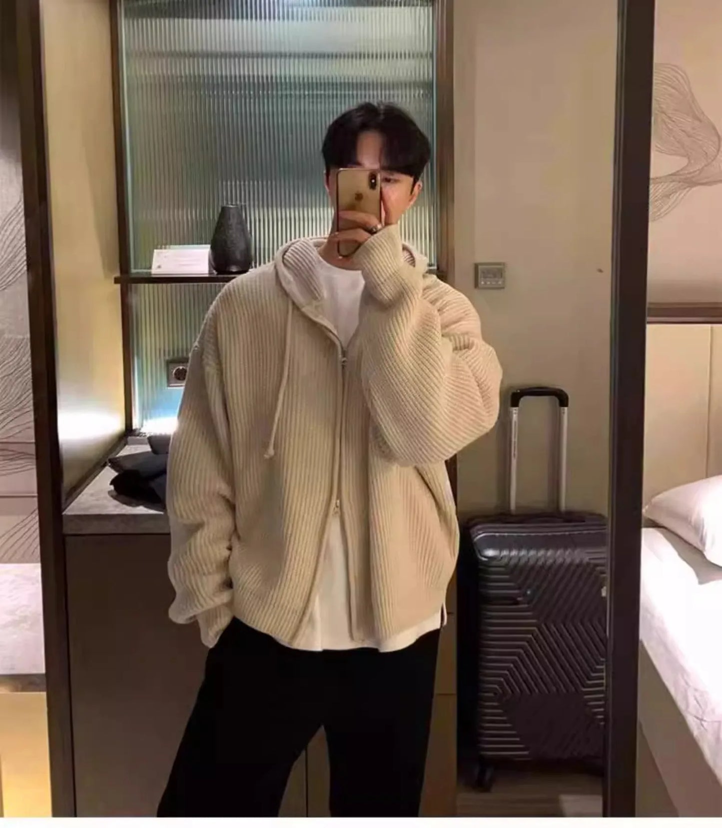 Men’s Loose Knit Sweater