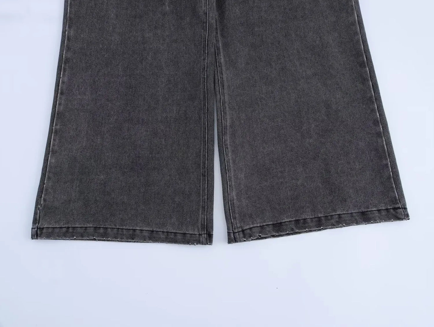Two-Piece Denim Streetwear Outfit