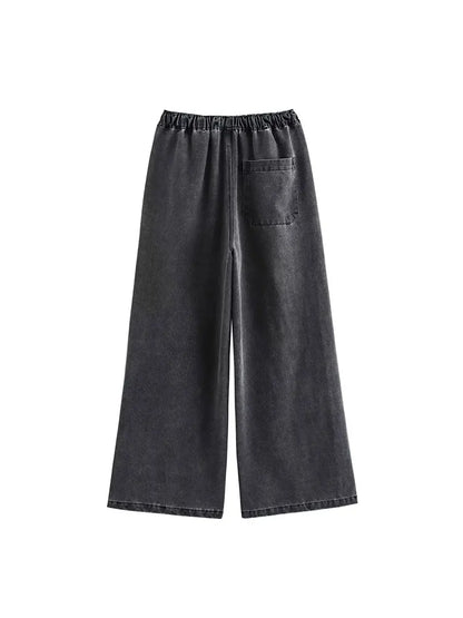 Two-Piece Denim Streetwear Outfit
