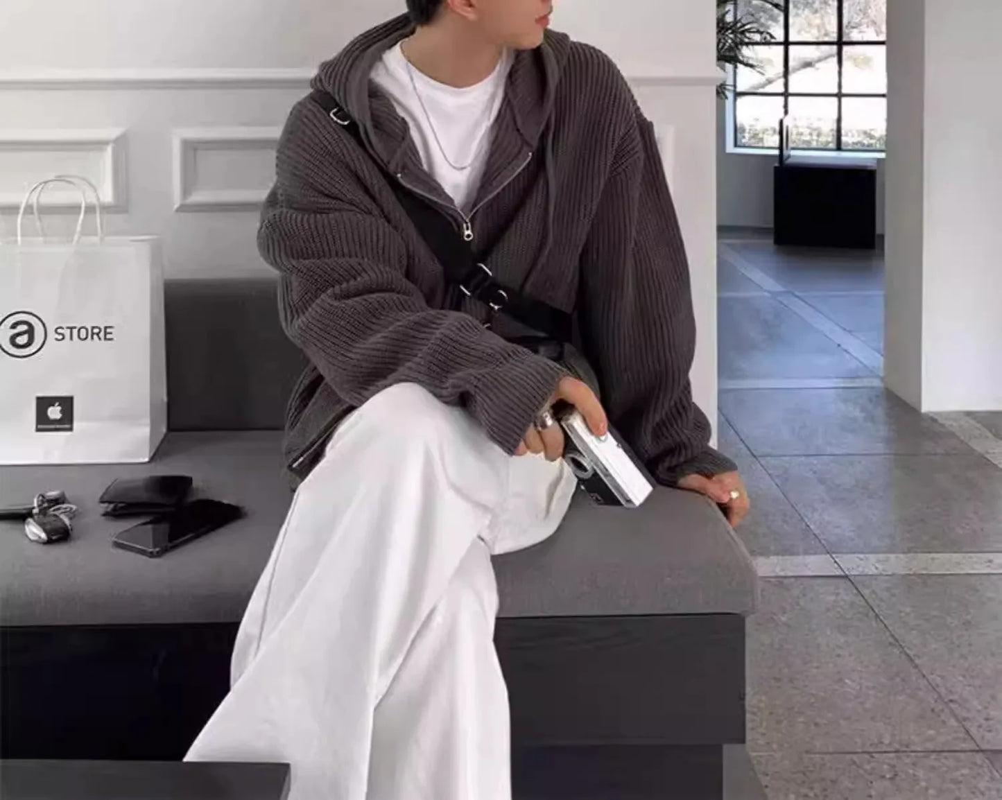 Men’s Loose Knit Sweater